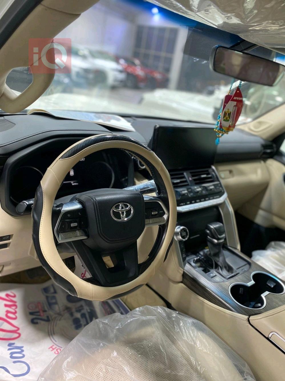 تويوتا لاندكروزر